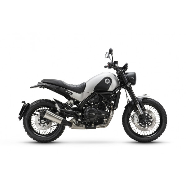 Benelli Leoncino 500 Trial
